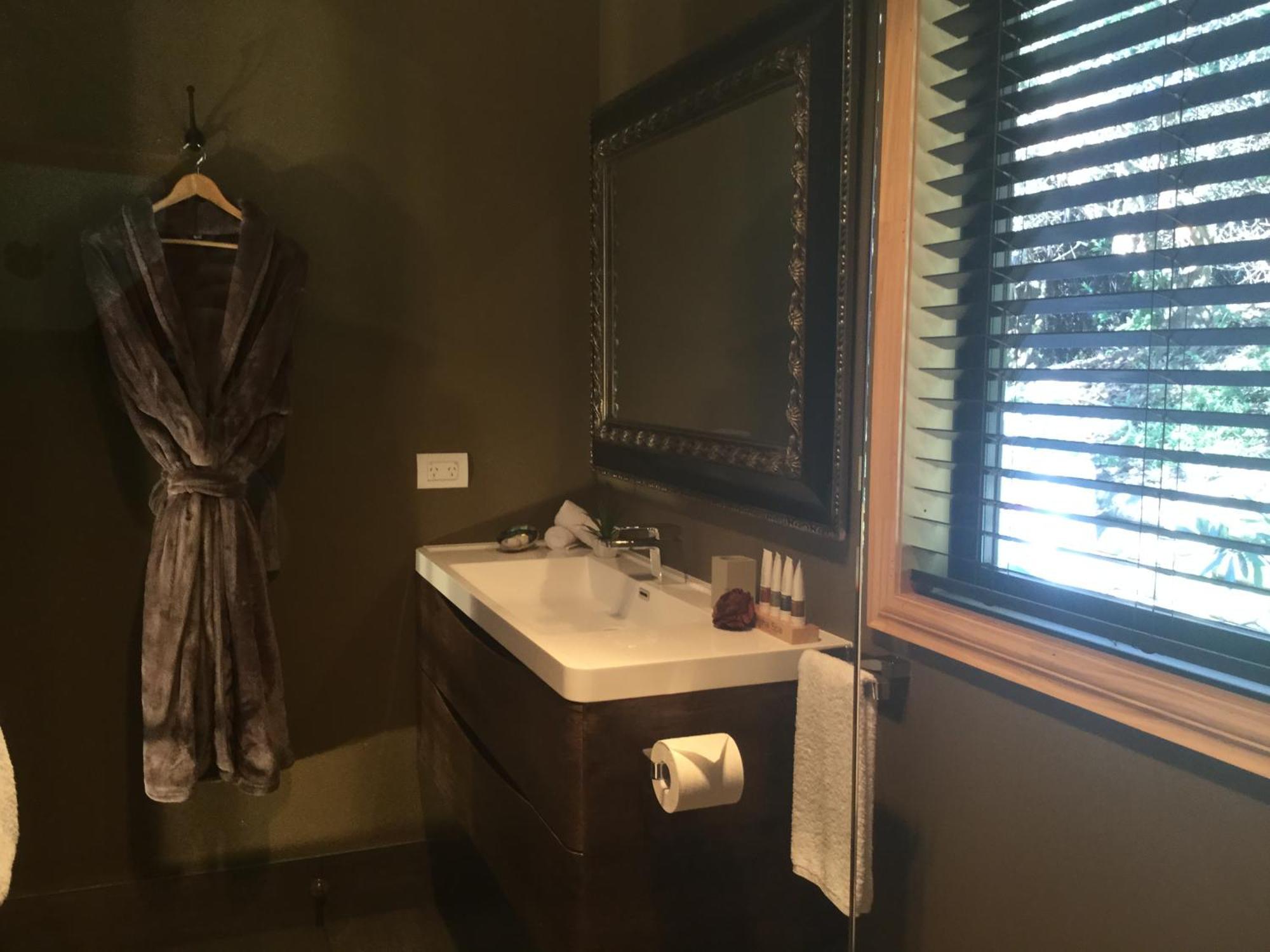 The Flying Trout Boutique Lodge Taupo Bagian luar foto