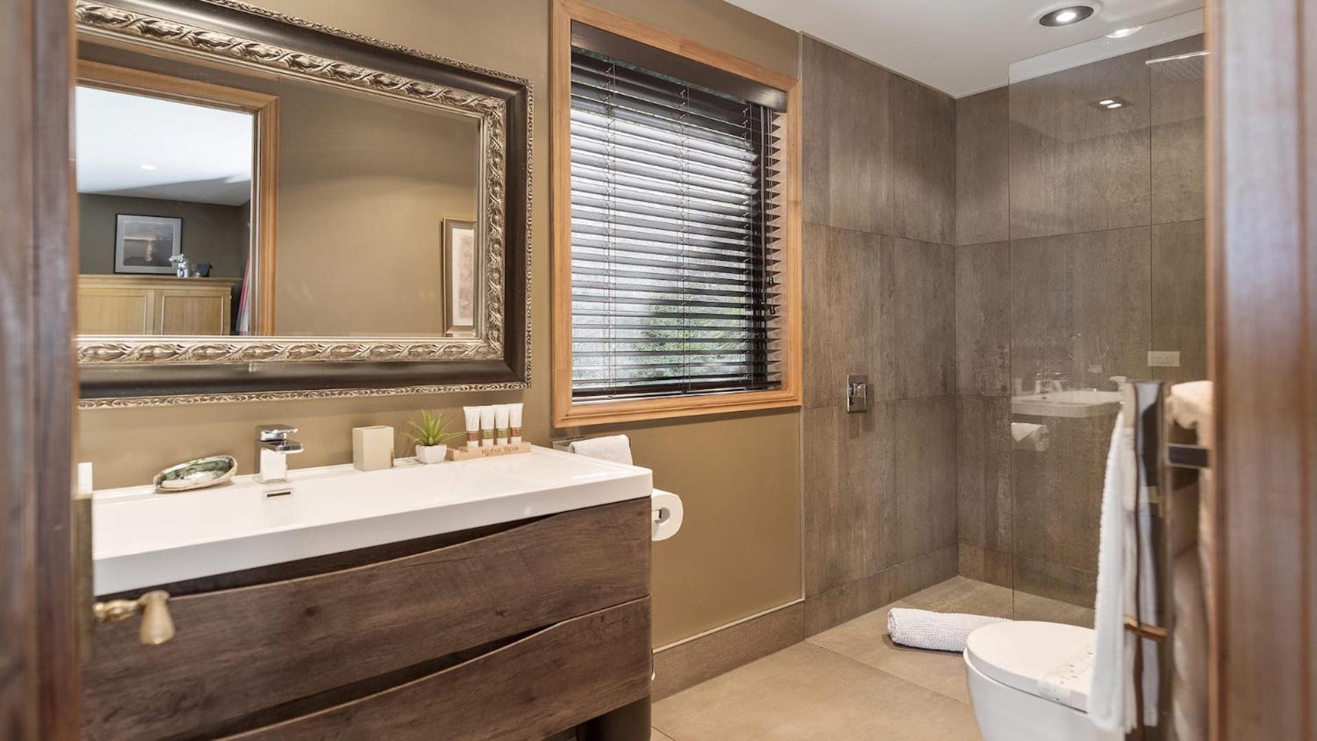 The Flying Trout Boutique Lodge Taupo Bagian luar foto