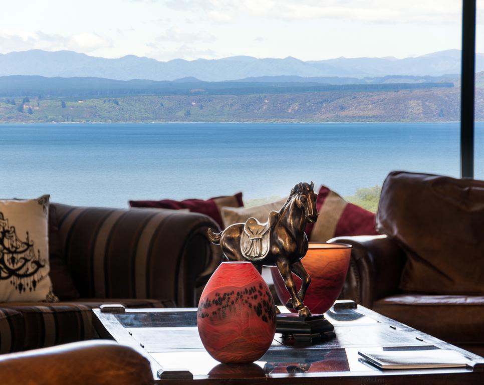 The Flying Trout Boutique Lodge Taupo Bagian luar foto