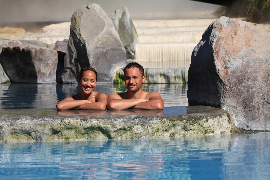 The Flying Trout Boutique Lodge Taupo Bagian luar foto